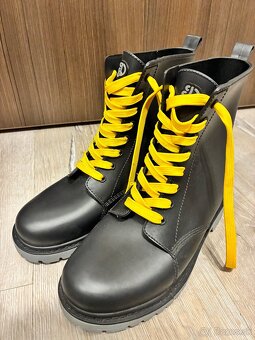 Gumáky čiernej farby - 3