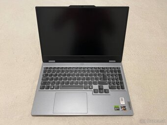 Lenovo LOQ 15ARP9 - 3