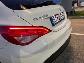 r.v 1/2017 Mercedes CLA Shooting brake / White (combi) - 3