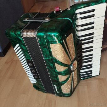 Predám Akordeón harmonika Lignatone AIDA IV - 3