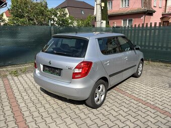 Škoda Fabia 1.616V 77kW 2009 121313km Ambiente AUTOMAT - 3