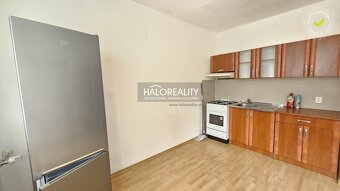 HALO reality - Prenájom, jednoizbový byt Banská Štiavnica - 3