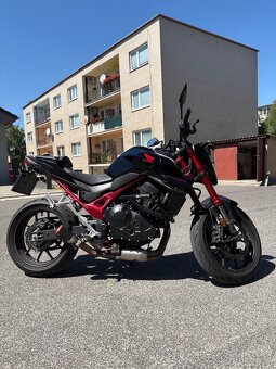 Honda CB750A (Hornet) - 3