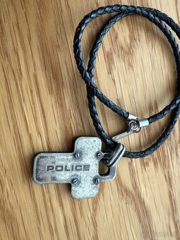 police náhrdelníky, náramok - 3