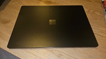 Microsoft Surface Laptop 15 - 3