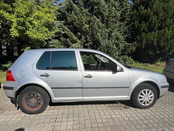 Predám VW golf IV, 1,4 benzin ročník 2002 - 3