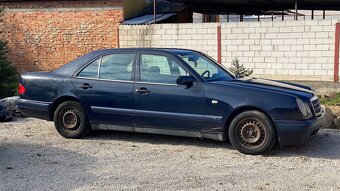 Rozpredaj Mercedes E 220 diesel, W210 - 3