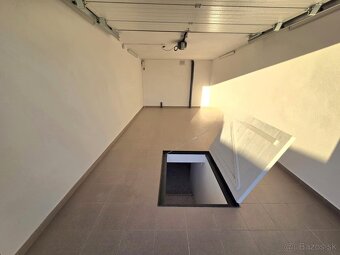 Predáme garáž po kompletnej rekonštrukcii v Štúrove. - 3