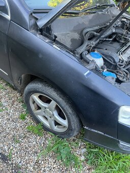 Rozpredám na diely VW Passat b6 2.0 TDI 103 kw 6 st manuál - 3