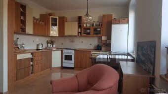 Prenájom 3i byt, 29. augusta, centrum, Banská Bystrica. - 3