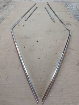 E30 Touring chromové lišty - 3