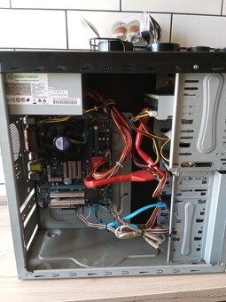Predám Stolny PC bez monitora a káblov Nefunkčný zdroj - 3