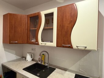 Kuchynská linka - 3