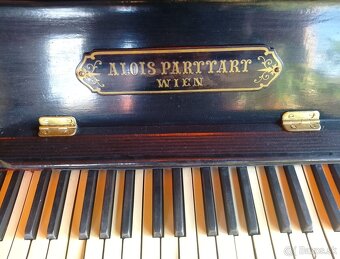 Klavír vhodný na celkovú renováciu - 3