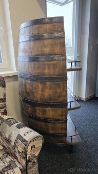 Drevene polsudy- vitriny - 3