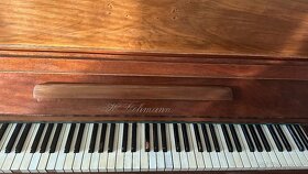 Starožitný klavír - funkčný a zachovalý - 3