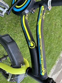 Bicykel Leader Fox 16 + pomocne kolieska + zlta helma - 3