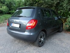 Škoda Fabia II benzín 2010 šedá tmavá metalíza - TOP PONUKA - 3