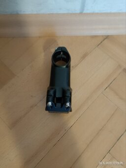 Predstavec Easton EA50 - 3