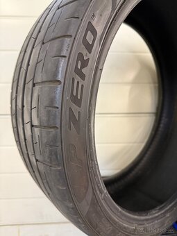 PIRELLI PZERO 235/35 r19 - 3