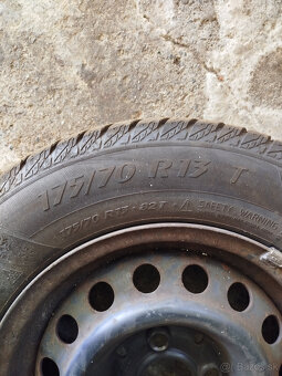 pneu 175/70 R13 - 3