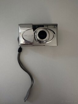 Olympus µ[mju:] V - 3