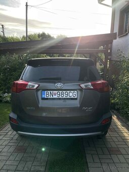 Toyota RAV4 - 3