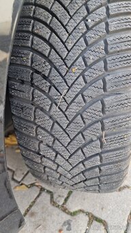 Predam zimne pneu 225/40/18 Bridgestone - 3