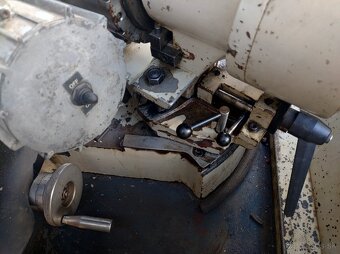 Bruska na vrtaky, poloautomaticka - 3