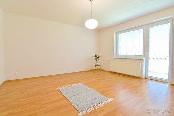 3-izbový byt s 2 balkónmi pivnicou a záhradou Nitra Chrenová - 3