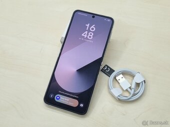 Samsung Galaxy Z Flip6 512GB, Silver - 3