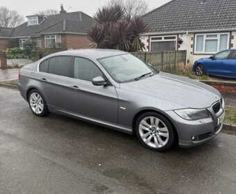 Rozpredám E90 330d 180kw - 3