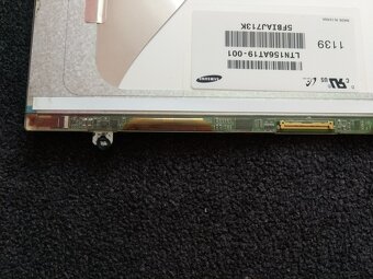 predám 15,6" palcový display z ntb Samsung NP300 - 3