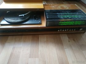 Staré rádio Tesla strečno - 3