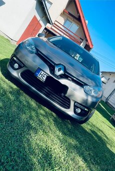 Predám Renault Fluence 1.6 Benzín – r.v. 2013 - 3