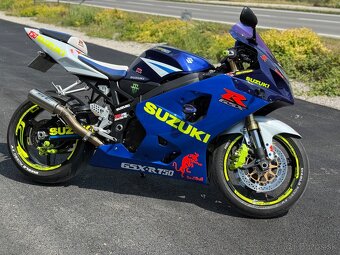 Suzuki GSXR 750 - 3