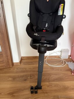 Autosedacka otočná o 360 stupňov. - 3