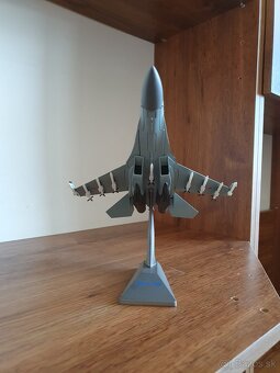 kovovy model SU-35 - 3