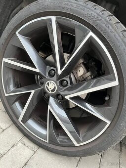 Predám Škoda Karoq 1,5 Tsi Sportline 110kw automat - 3