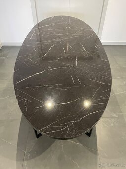 Jedálenský stôl - 3