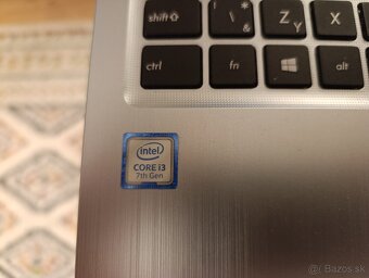 Notebook ASUS X540U na opravu - 3