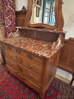 Starožitná spálňa komplet - 3