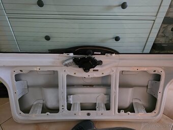 Kufrové dvere Škoda Fabia 2 - hatchback - biele - 3