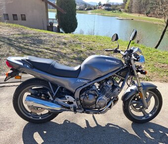 Yamaha XJ 600 Naked - 3