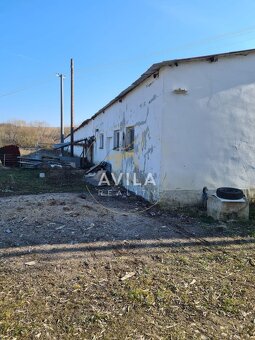 NA PRENÁJOM: veľkometrážna hala 5600m2 - Hrašné - 3