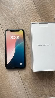 iPhone XR 128GB - 3