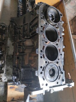 Motor Hyundai Terracan - 3