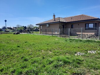 Pozemok 800 m2 Hriadky - 3