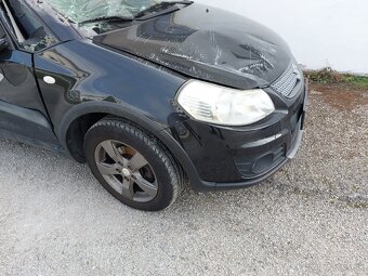 Predám havarované Suzuki SX4 1.6 88kw M16A - 3