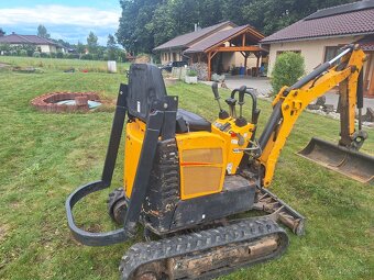 Bobcat E08 - 3